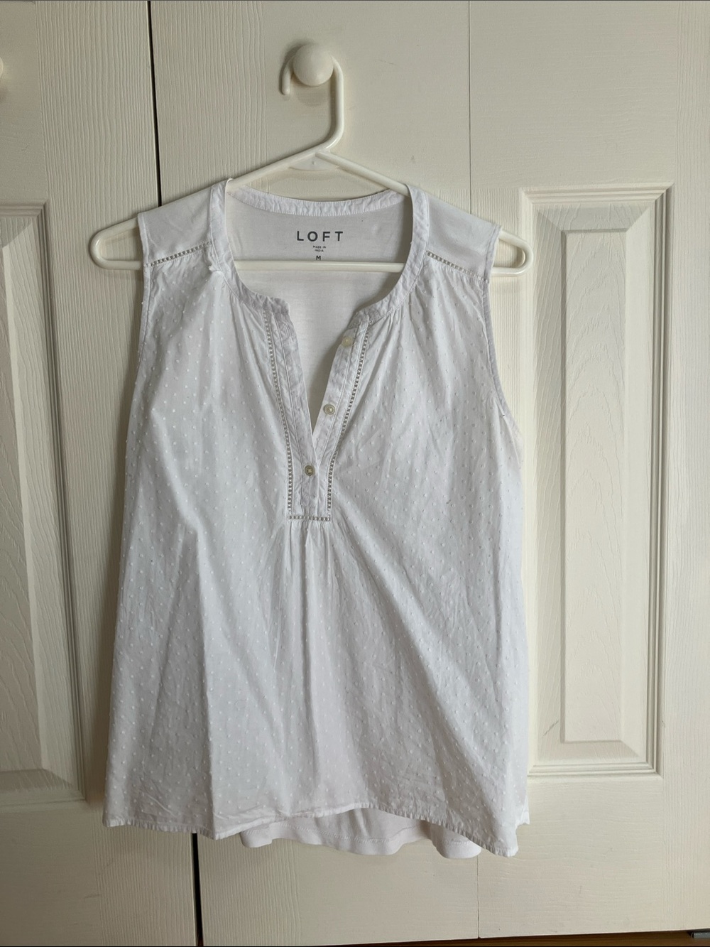 LOFT White Sleeveless Eyelet Split-Neck Camisole